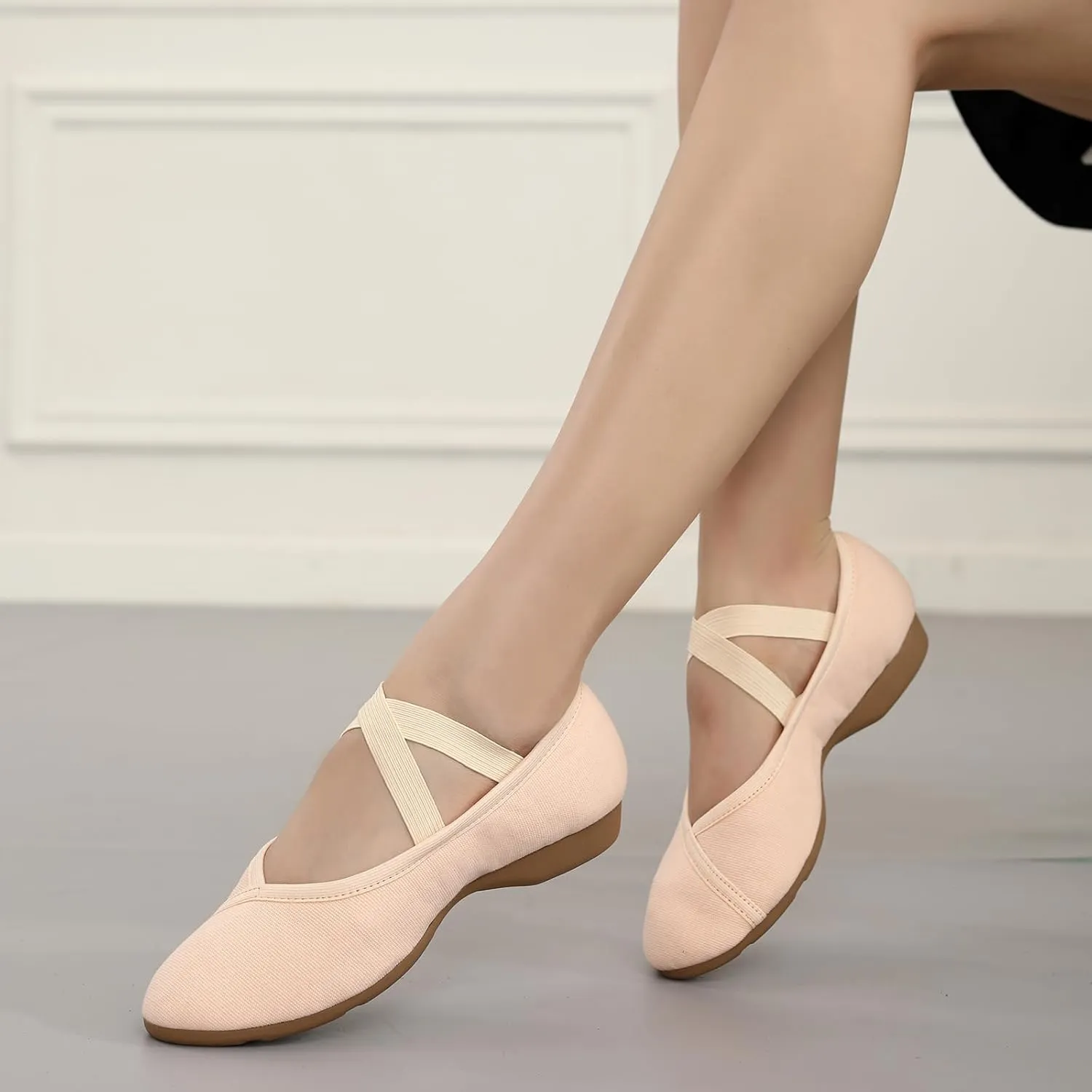 AOQUNFS Womens Latin Dance Shoes Close Toe Ballroom Dance Practice Performance Shoes,Model XMY-JCD
