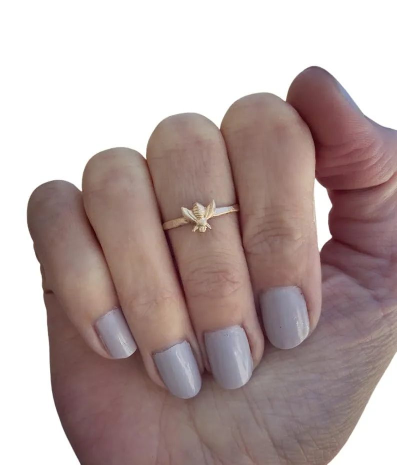 Bee Midi ring  Gold filled knuckle ring  Bee stacking ring  Midi ring  Hammered knuckle ring (2)