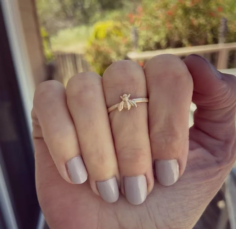 Bee Midi ring  Gold filled knuckle ring  Bee stacking ring  Midi ring  Hammered knuckle ring (2)