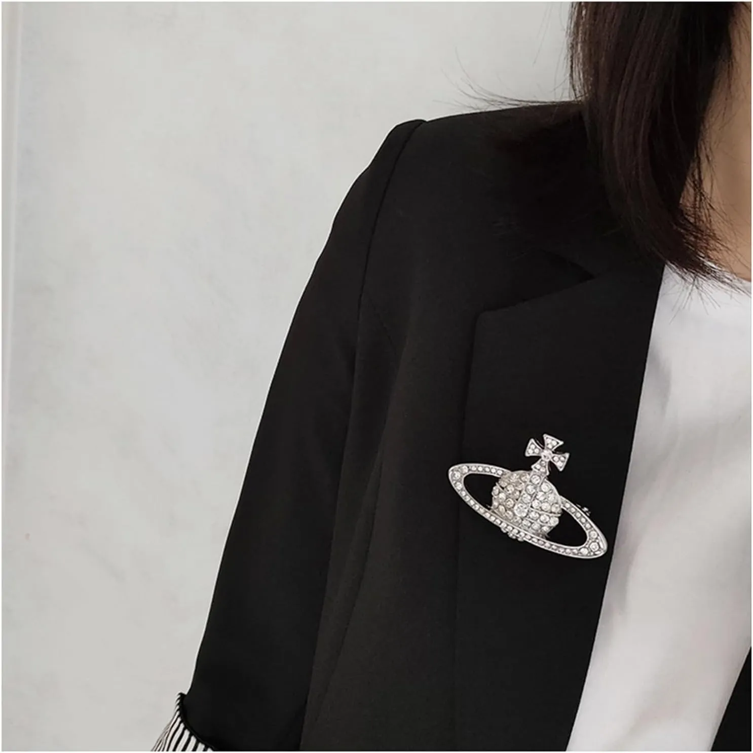 Dreuyet Saturn Planet Brooch Pin for Women Ladies Dainty Rhinestone Star Lapel Pin Cubic Zirconia with Crystal Planet Brooch Fashion Dress Accessories Jewelry for Suit Clothing Jackets Badges