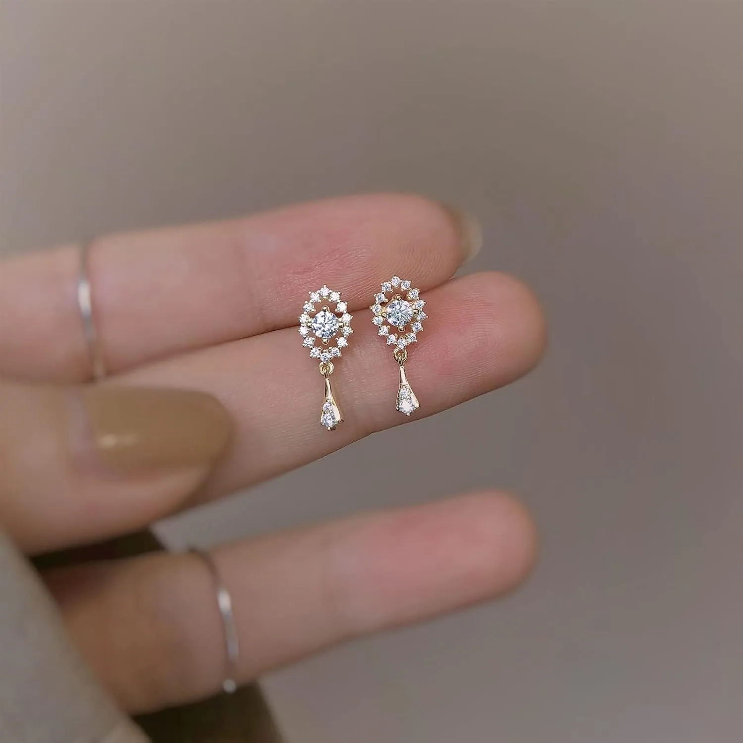LSCZSLYH Zircon Earrings Hypoallergenic Fashion Ear Studs Female Pendant Tassel Pendant Earrings for Women Jewelry (Color : C413 Gold, Size : B)