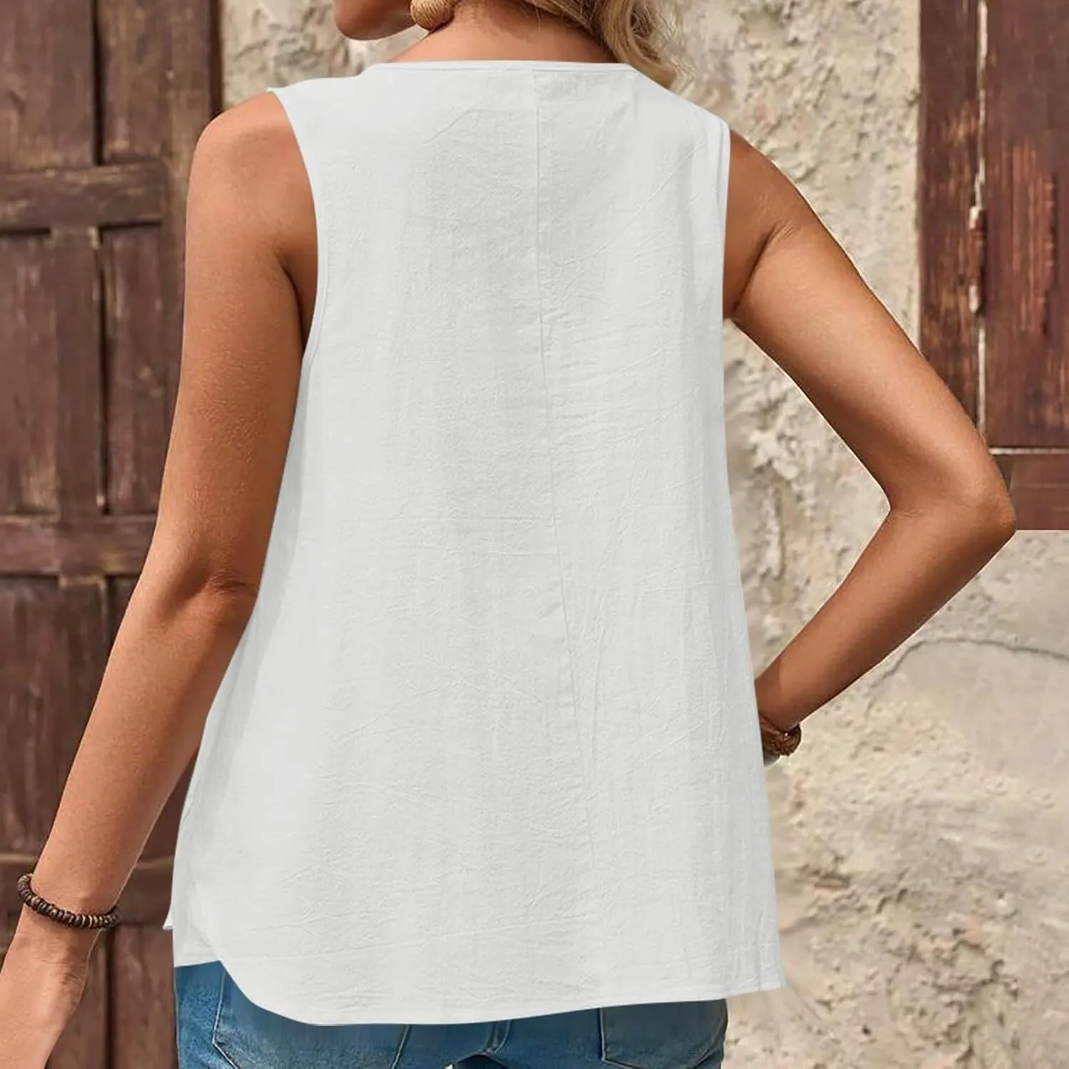 Simple Basic Tank for Women 2025 Button Embellished Solid Camisole Sleeveless Round Neck Top Lightweight Resort Shirt