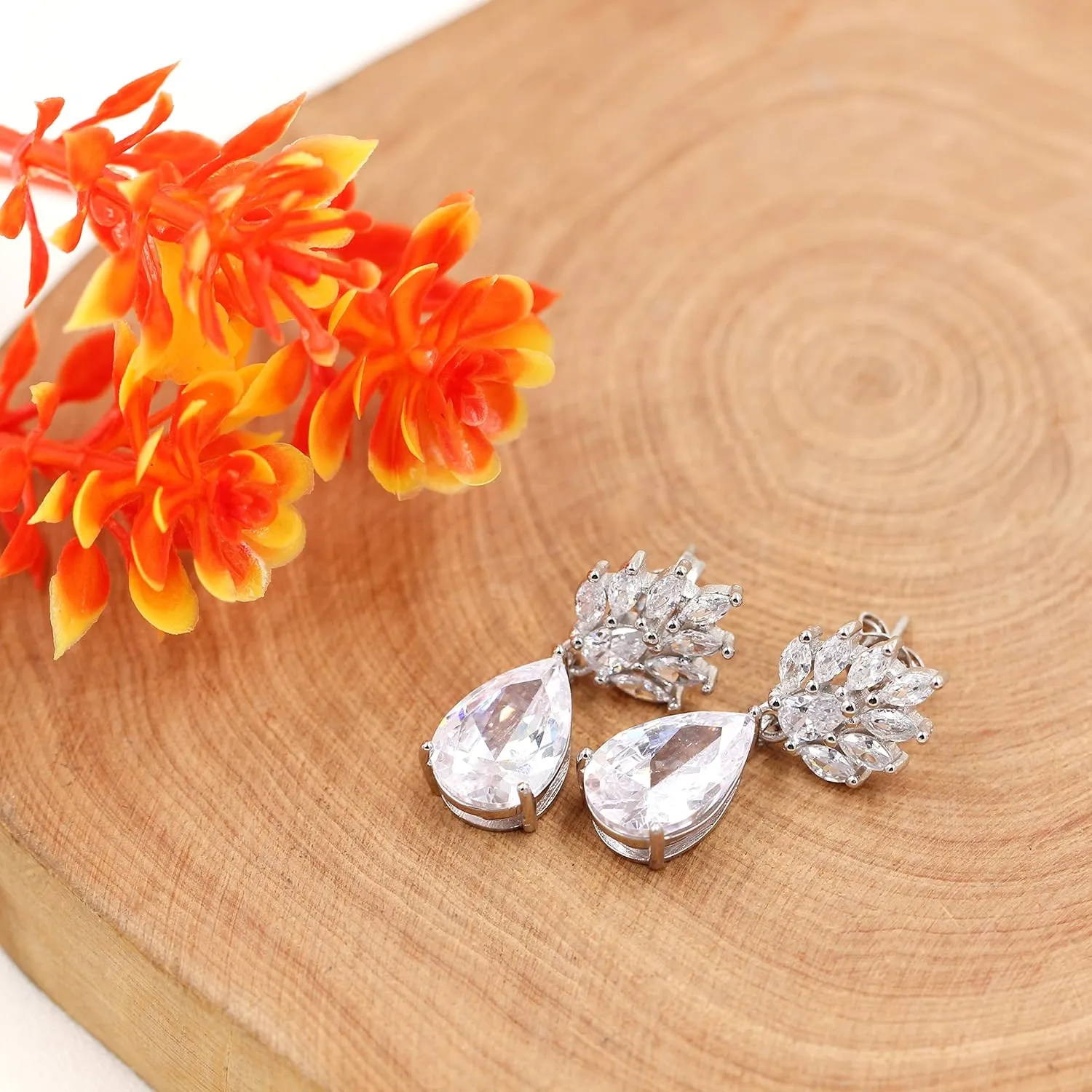 Uloveido Bridal Bridesmaid Wedding Drop Crystal Earrings White Gold Plated Teardrop Cubic Zirconia Studs Earrings with 7 Cards Y1970