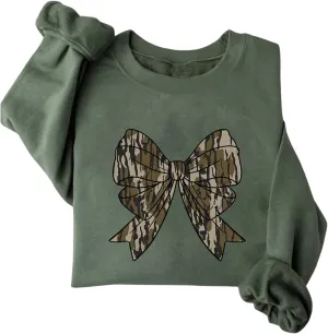 WDIRARA Women's Camo Bow Sweatshirt Crewneck Long Sleeve Graphic Pullovers Oversized Top